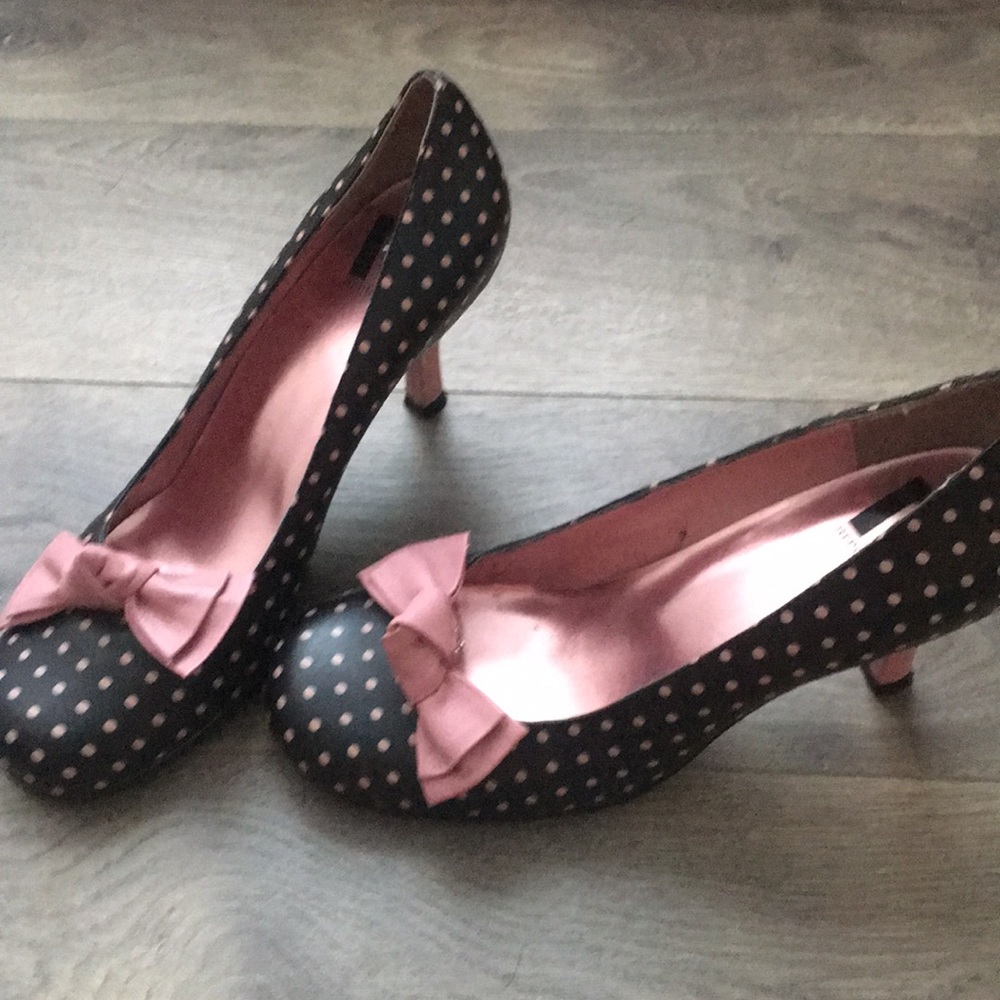 EUC Adorable Polka Dot Heels